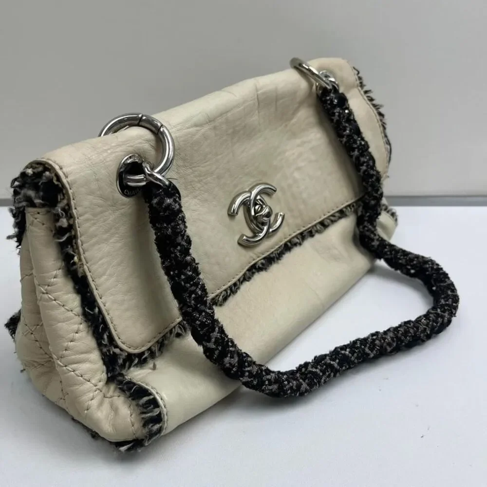 Chanel Women Pre-Loved Bag Very Good Condition